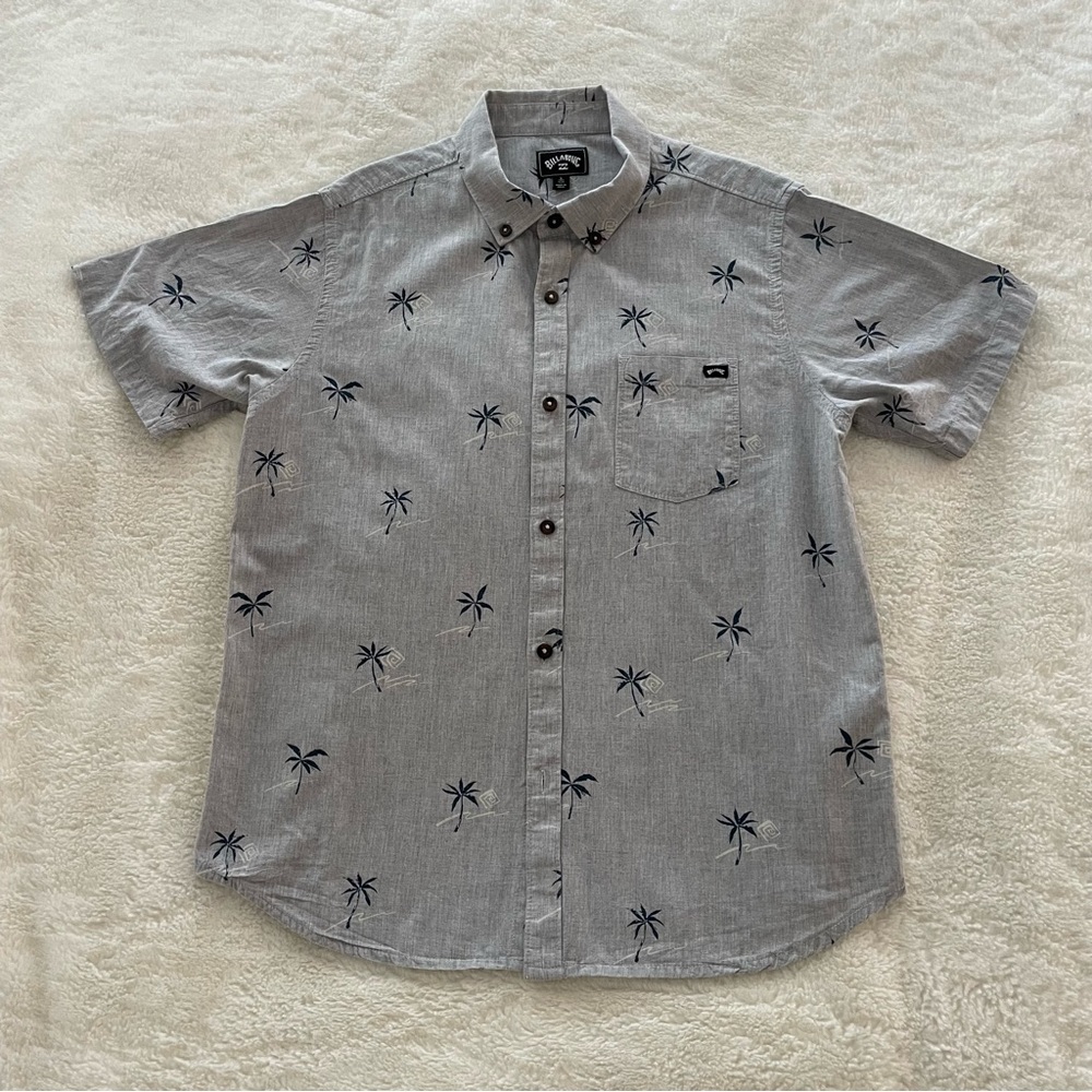 Boys Short Sleeve Button-down Billabong Shirt - Size Large